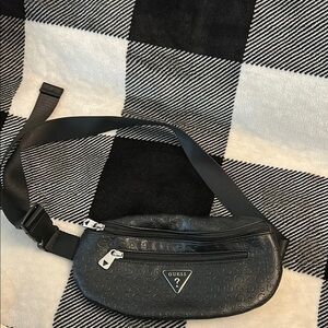 GUESS Black Belt Bag Fanny Pack